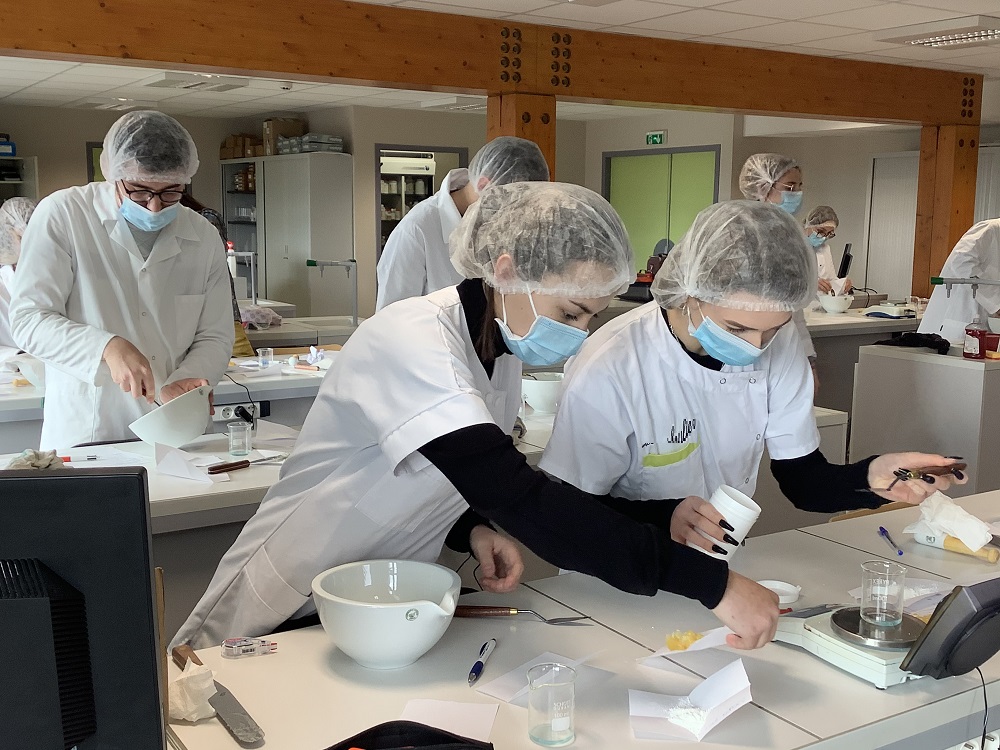 BP Préparateur en Pharmacie Centre de Formations Apprentissage
