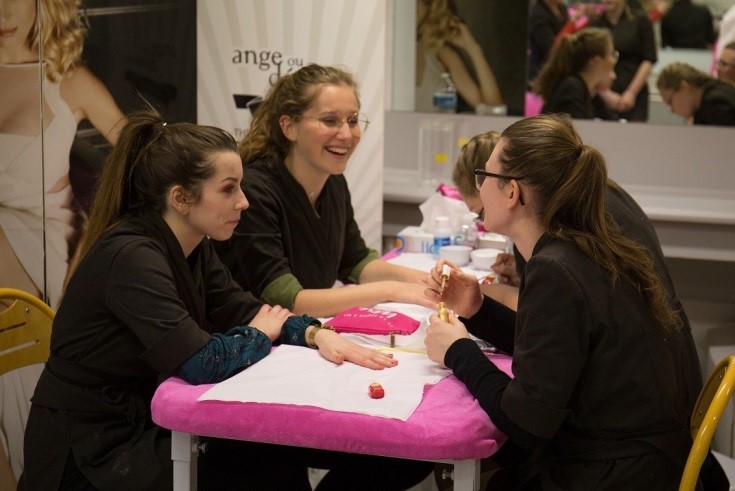 Baccalauréat Esthétique Cosmétique - Lycée professionnel privé Sainte  Sophie - Bohain 02110