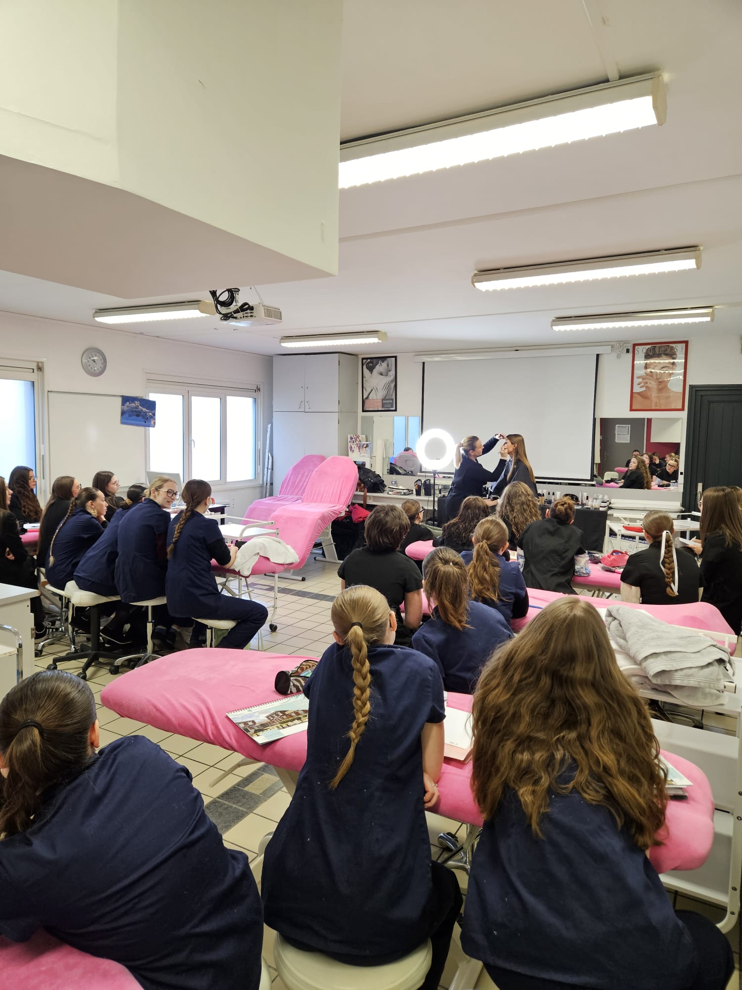 WhatsApp Image 2025-01-14 à 09.56.49_c3445c43